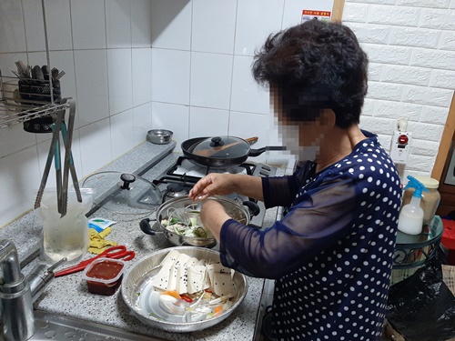 윤옥순.jpg