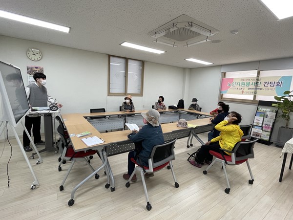 1치 간담회 홈피용.jpg