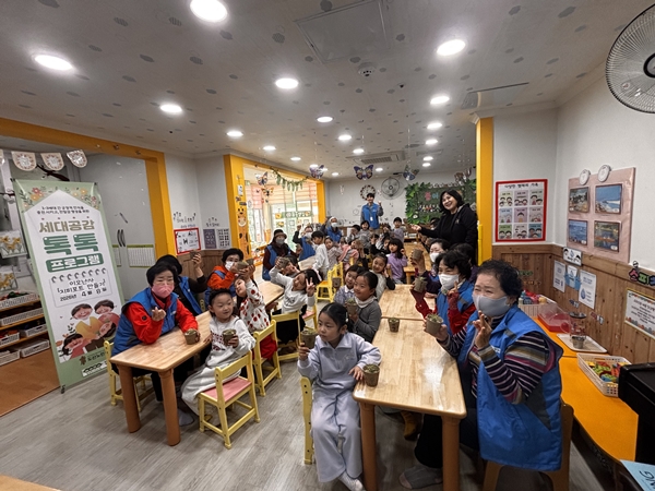 단체사진.jpg