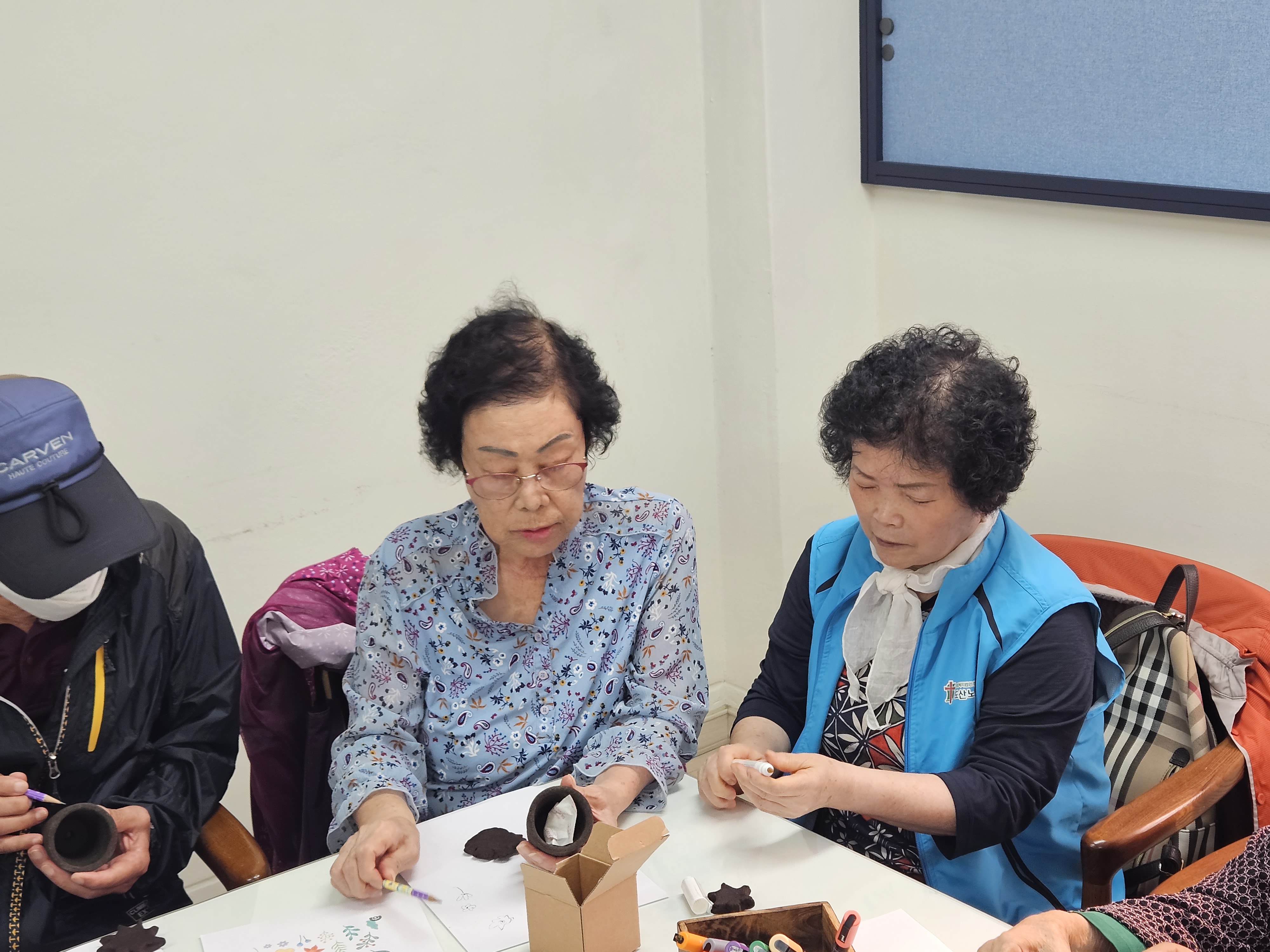 KakaoTalk_20231027_145044928_05.jpg