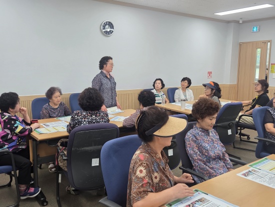 8.19. 회의 사진4.jpg