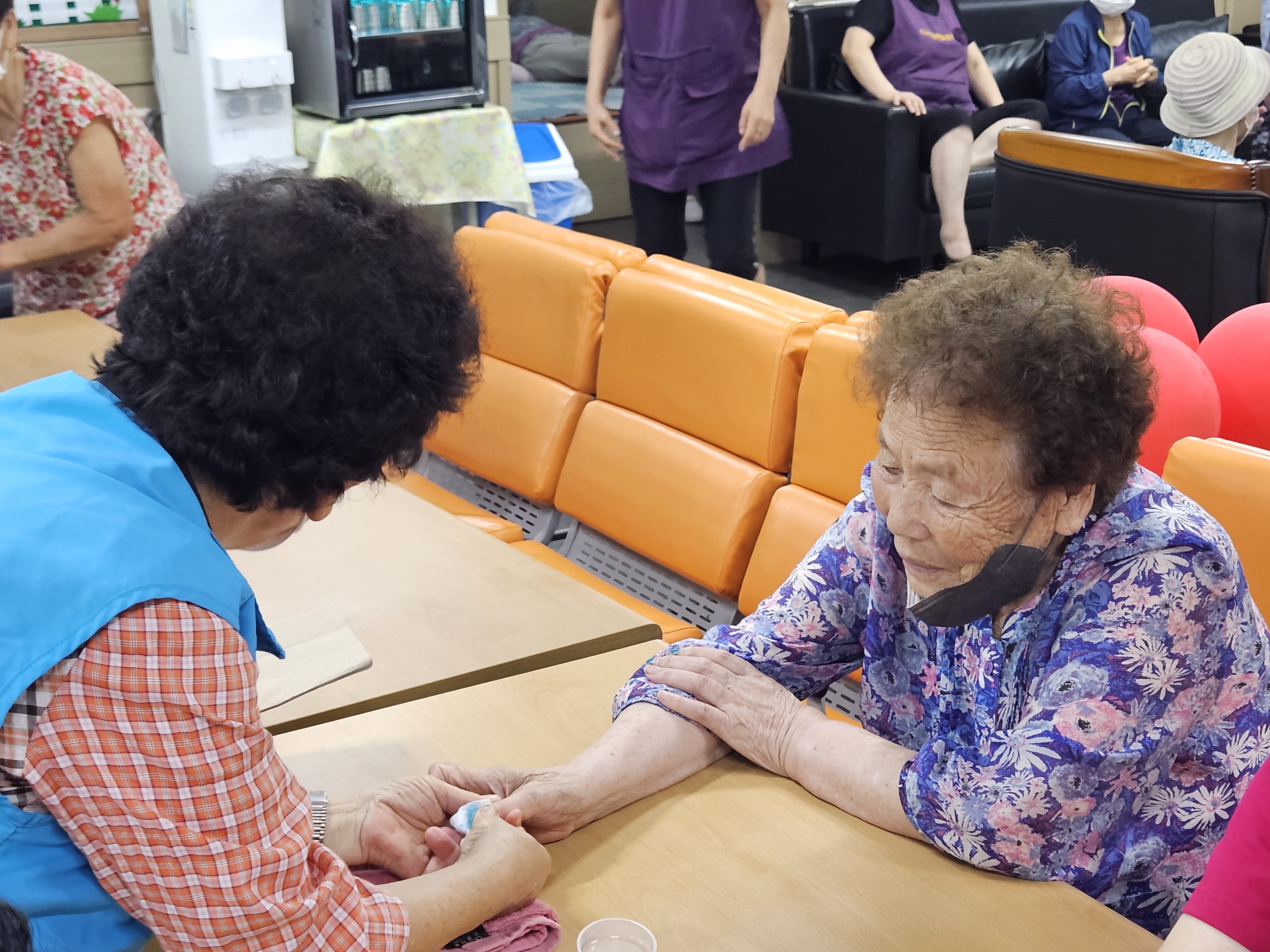 KakaoTalk_20230727_105050774_01.jpg