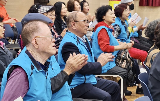 2024.10.17.선배시민자원봉사단 울산선배시민대회009.jpg
