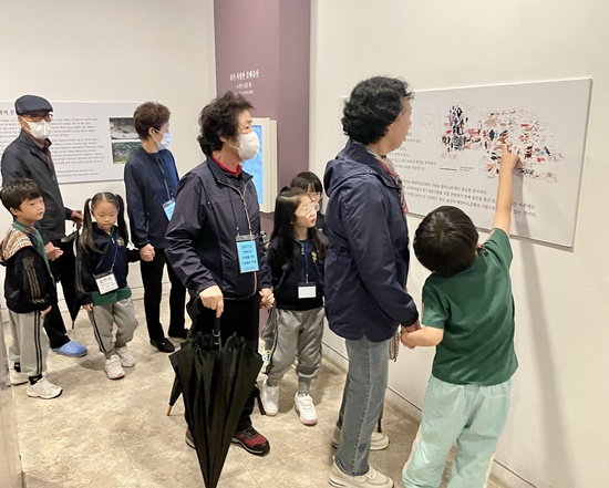 2024.10.22.사회참여지원사업 선배시민 자원봉사자 활동지지프로그램2.jpg